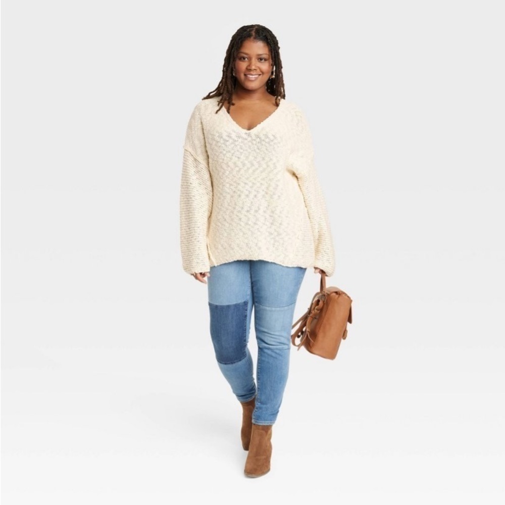 Universal thread new cream pullover sweater